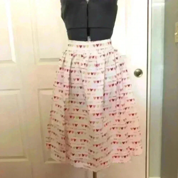 HANDMADE UPCYCLED HEARTS SKIRT BEST FITS LARGE PETITE - Picture 1 of 6